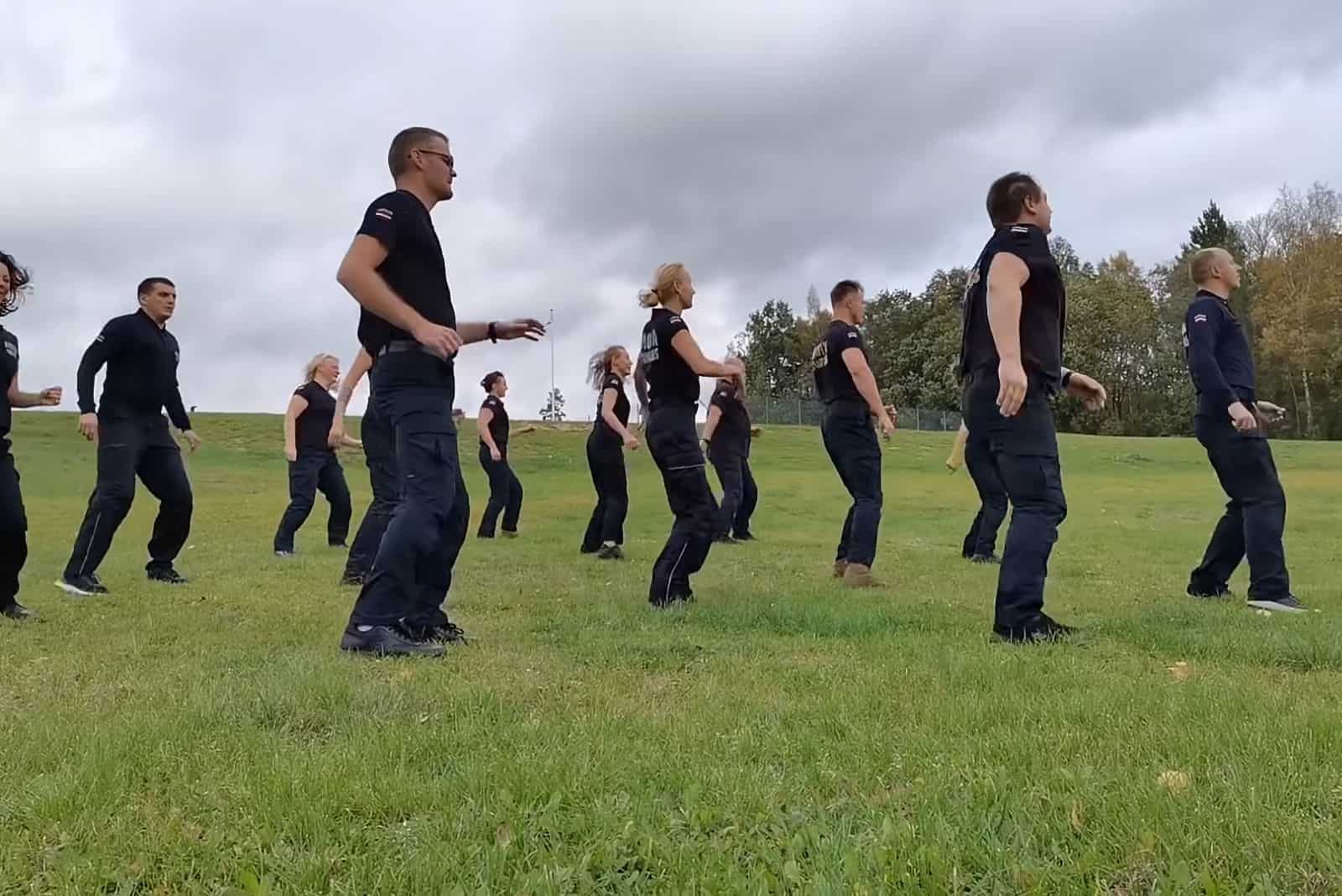 k9 officers dancing on the law jerusalema dance