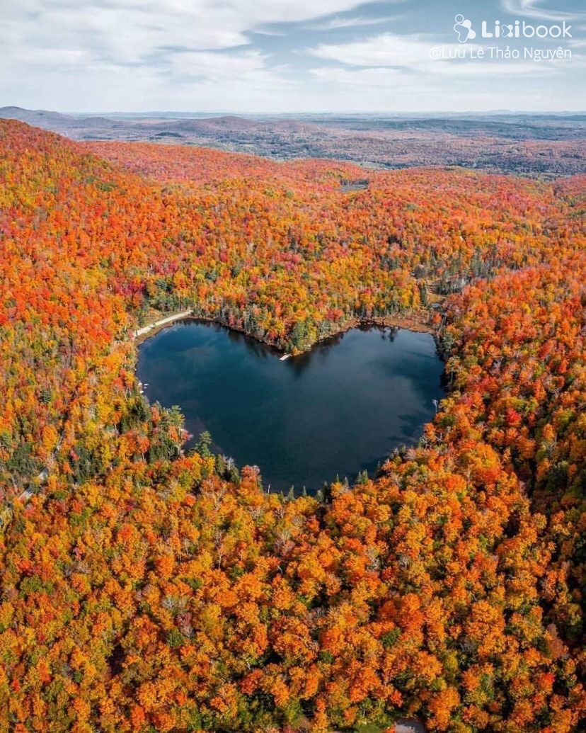 💗💗Tim rung rinh trước hồ trái tim - l'Etang Baker - siêu đẹp ở Quebec  Canada 😍😍 | riviu.vn