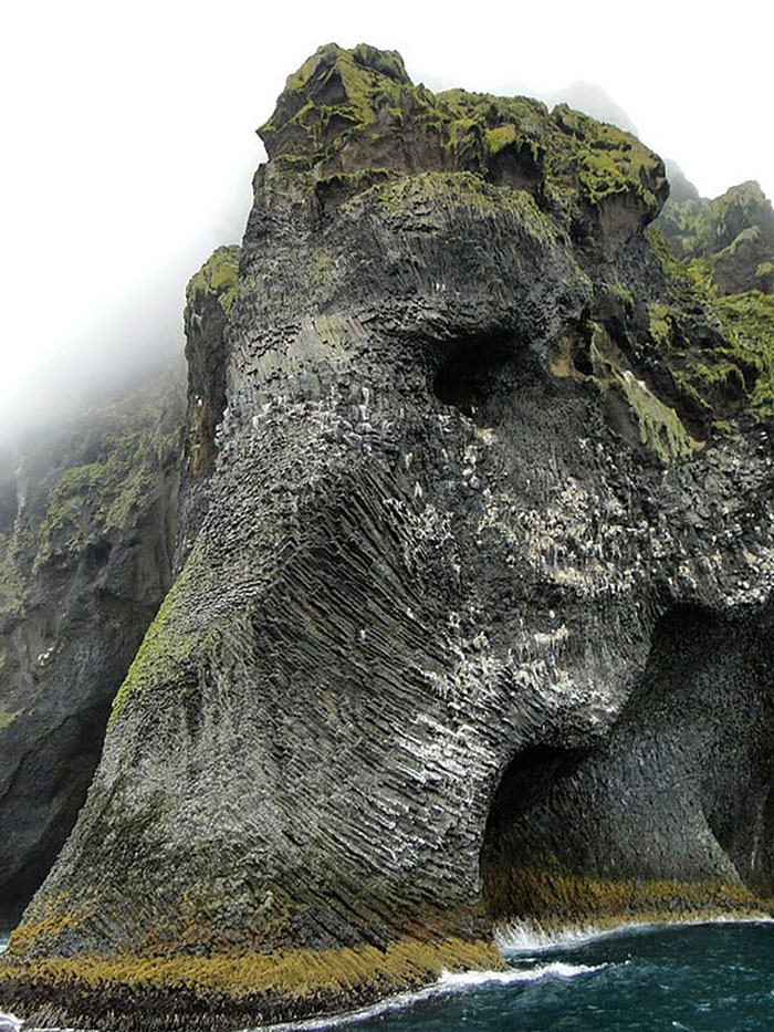 rock-formation-elephant-heimaey-iceland-21